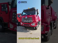 شاحنات ناقلات النفط Howo NX 8X4 400HP 30000 لتر نقل الوقود شاحنات ناقلات الوقود