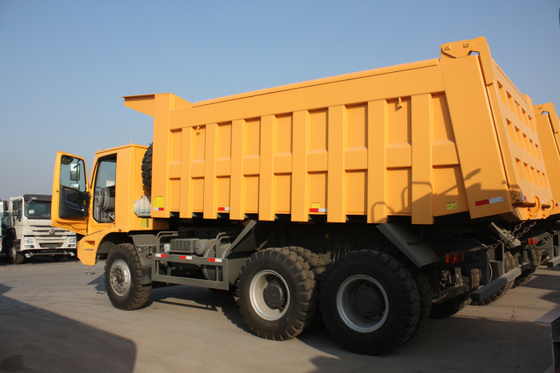 70 طن HOWO التعدين قلابة قلابة شاحنة 371HP عالية القوة الصلب البضائع الجسم