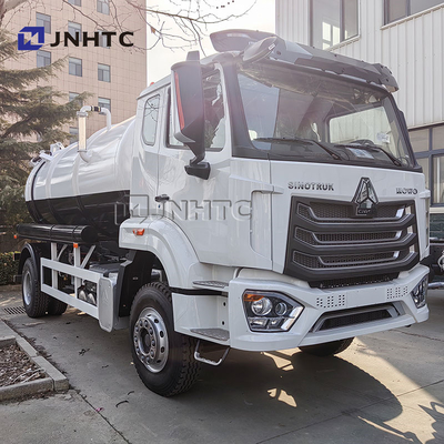 أفضل مبيعات HOWO 4 * 2 5m3 شاحنة شفط مياه الصرف الصحي الفراغ للبيع