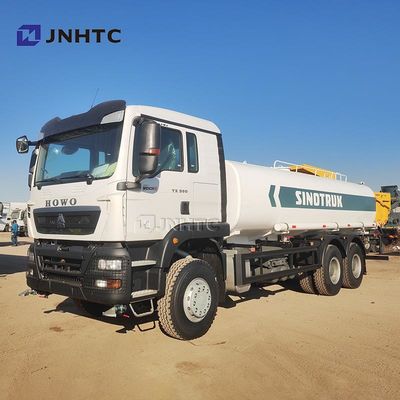 شاحنة رشاشات المياه لتنظيف الشوارع HOWO NX 6x4 سعة 15000/20000 لتر قابلة للتخصيص