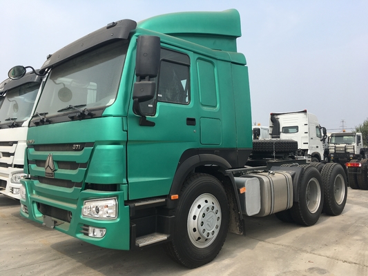 371hp SINOTRUK HOWO 6 * 4 Prime Mover Truck أبيض اللون محرك ديزل
