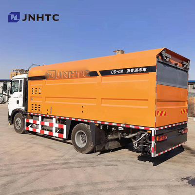 HOWO A7 H5 8cbm ذكي شاحنة رش الأسفلت 4x2 مدفوعة