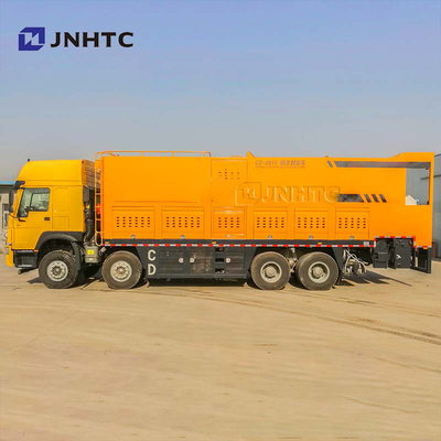 8x4 المطاط الأسفلت الحصى Macadam متزامن ختم شاحنة HOWO A7