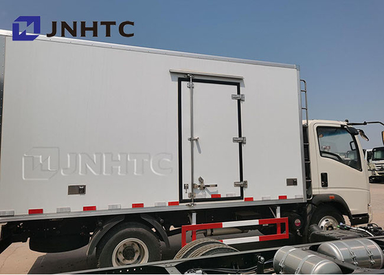 شاحنات مبردة SINOTRUCK Howo 4x2 للحوم 266hp
