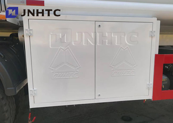 6x4 20000L 371Hp ساينو تراك هووا النفط ناقلة شاحنة وقود الديزل