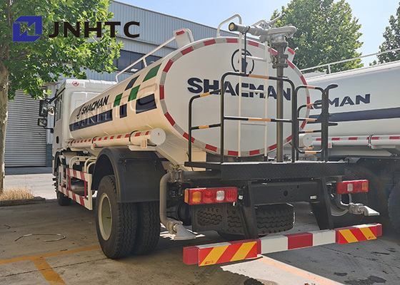 شاحنات الرش شكمان L3000 حجم 6 × 4 8000 لتر