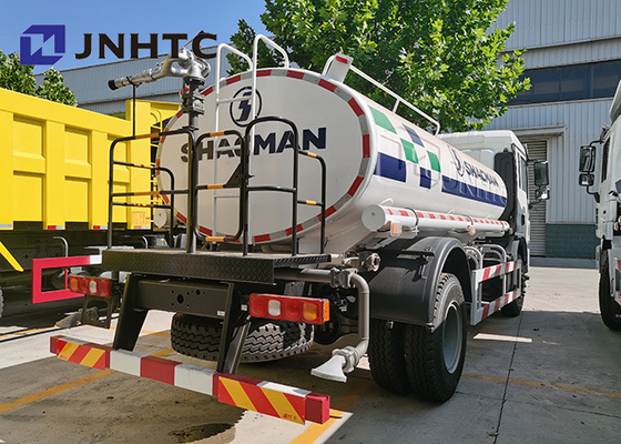 شاحنات الرش شكمان L3000 حجم 6 × 4 8000 لتر