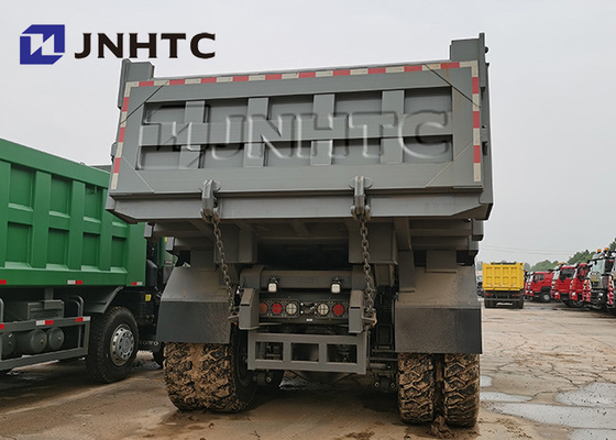 شاحنة قلابة للتعدين تحت الأرض Sinotruck Howo 6x4 30cubic 70tons