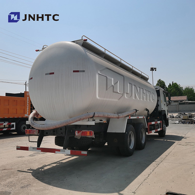 SINOTRUCK HOWO Dump Truck مواد مسحوق مختلفة