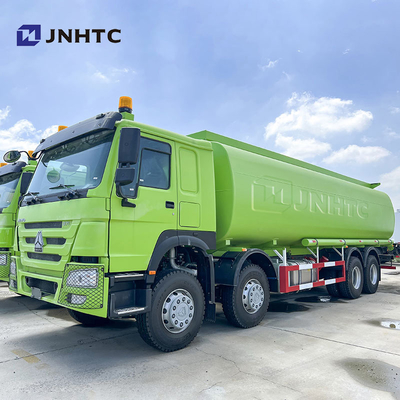 شاحنة صهاريج وقود ثقيل Sinotruck HOWO 371HP 8X4 20000L
