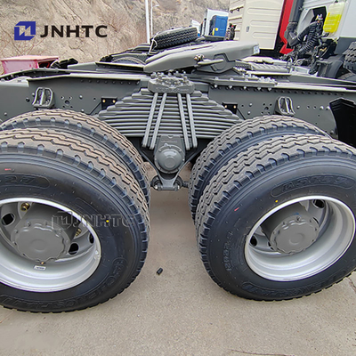 سينوتروك هوفو جرار شاحنة سيارة سيارة تجارية 6X4 400HP مصنع مسؤول