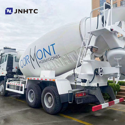 SINOTRUK HOWO شاحنة مزج الخرسانة 6x4 10 عجلات شاحنة مزج الخرسانة 400 حصان