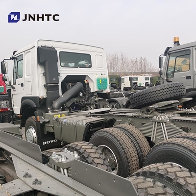 شاحنة HOWO Prime Mover الجديدة يورو 2 300-400HP شاحنة جرار 6x6 ذات القيادة بالكامل