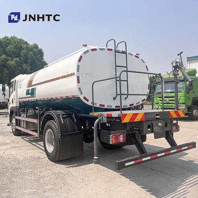 مبيعات ساخنة سينوتروك HOWO 6X4 320-450HP 20m3 المياه بوسر ناقلة رذاذ رش ناقلة