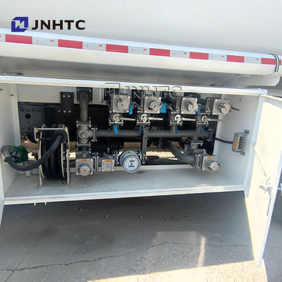 شاحنة ناقلة نفط 20 كيلو متر مربع