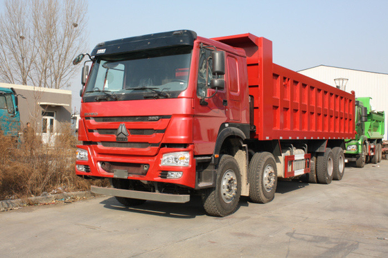 50T 12 عجلات الأحمر ساينو تراك HOWO 8X4 الثقيلة تفريغ شاحنة مع 30M3 القدرات LHD