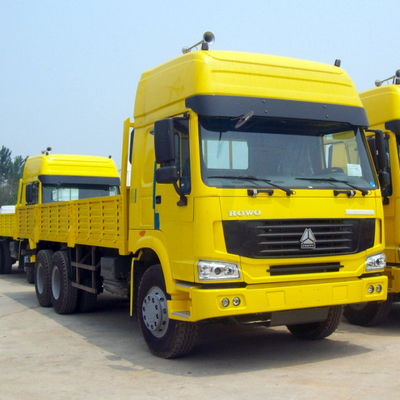 اللون الأصفر 6 × 4 10 ويلر شاحنة بضائع من طراز ساينو تراك Howo7 لمدة 40-50T