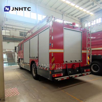 كيف 18m ذراع الرش العالية 4x2 12000l تدفق كبير الحريق إنقاذ سيارة الإطفاء للبيع