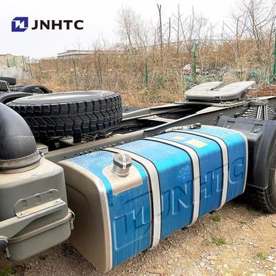 سينوتروك هوو بريم موفر شاحنة رأس الجرار 6x4 10 عجلات 380 حصان نصف جرار رأس شاحنة