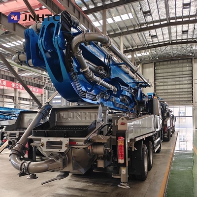 HOWO 6x4 الهيكل شاحنة مضخة الخرسانة 400HP 47m 400hp شاحنة مضخة الخرسانة