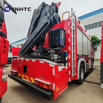 شاحنة مكافحة الحرائق Howo TX 5000L ناقلة رغوة المياه 4X4 مع شاحنة رافعة