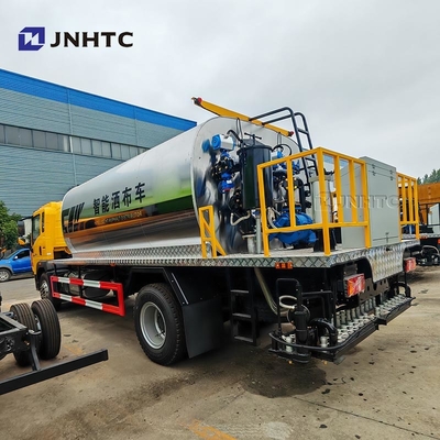شاحنات رذاذ الأسفلت 4X2 160HP المنتشر الذكي للبيتومين للبيع