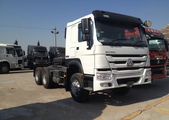 أحمر ساينو تراك HOWO السحب / رئيس جرار شاحنة RHD 10 عجلات 371 HP ZZ4257S3241W