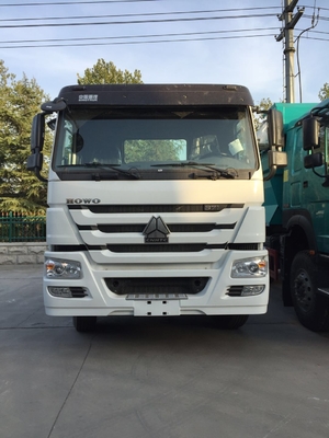 الثقيلة رئيس الوزراء المحرك شاحنة ساينو تراك هووا 4x2 6 عجلة 336HP 400L خزان الوقود