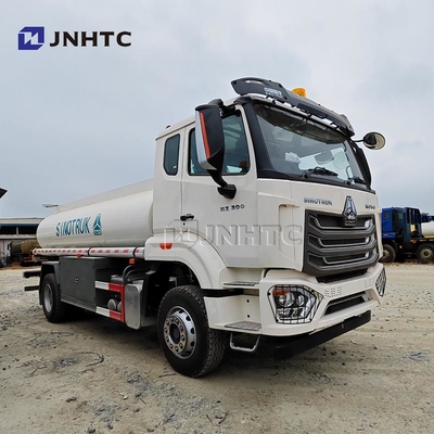 هوو NX شاحنة مرساة المياه 4x2 200-380hp عجلة القيادة خزان الرش شاحنة سعر جيد