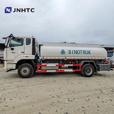 هوو NX شاحنة مرساة المياه 4x2 200-380hp عجلة القيادة خزان الرش شاحنة سعر جيد
