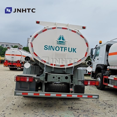 هوو NX شاحنة مرساة المياه 4x2 200-380hp عجلة القيادة خزان الرش شاحنة سعر جيد