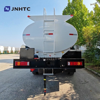 شاحنات ناقلات النفط Howo H5 4X2 20000 لتر نقل الوقود شاحنات ناقلات الوقود