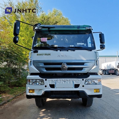 شاحنات ناقلات النفط Howo H5 4X2 20000 لتر نقل الوقود شاحنات ناقلات الوقود