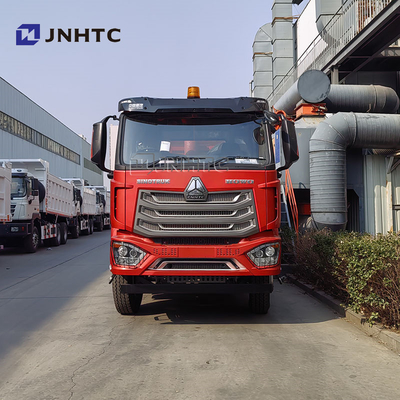 مبيعات ساخنة في أفريقيا Howo NX 6X4 القيادة 340/380/420HP الشاحنة ذات القيادة اليمنى