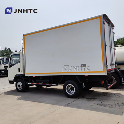 شاحنة ثلاجة Sinotruk 4x2 شاحنة تبريد التجميد 5 طن لشاحنة تبريد للأسماك الحية