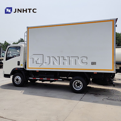 شاحنة ثلاجة Sinotruk 4x2 شاحنة تبريد التجميد 5 طن لشاحنة تبريد للأسماك الحية