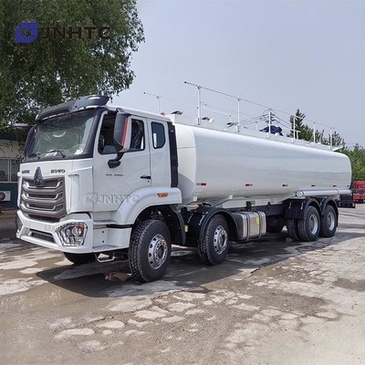 شاحنة هوو NX للماء 8X4 380HP 12 عجلات من الصين شاحنة خزان المياه