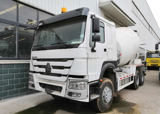 ساينو تراك يشغله 6 × 4 10 عجلات ملموسة المحرض شاحنة محرك الديزل 10CBM القدرات