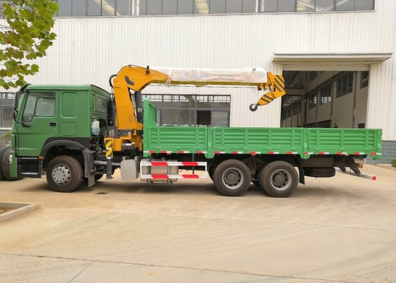 12T 6X4 الشاسيه شاحنة الخيالة بوم كرين من سينوتروك Howo7 الأخضر اللون