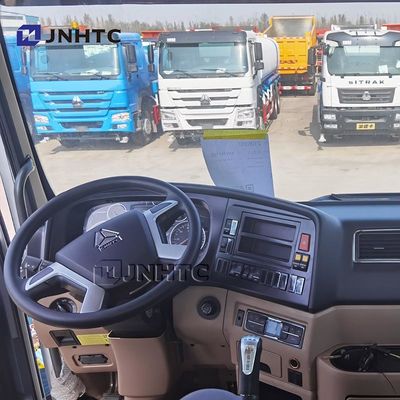 شاحنة رشاشات المياه لتنظيف الشوارع HOWO NX 6x4 سعة 15000/20000 لتر قابلة للتخصيص