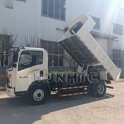 شاحنة قلاب خفيفة SINOTRUK HOWO 3-5 طن YN4102QBZL 116HP Euro2 ذات الدفع الأيمن