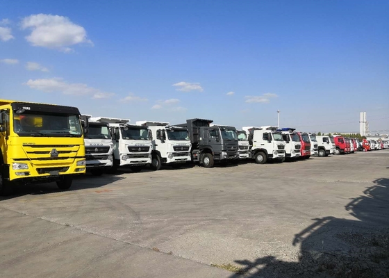 336HP الأزرق لون مياه الصرف الصحي شاحنة النفايات 6 × 4 شاحنة شفط المياه فراغ شفط