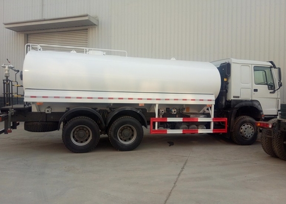 Q345 HOWO Water Container Truck 6 X 4 336HP Euro II High Collision Resistance