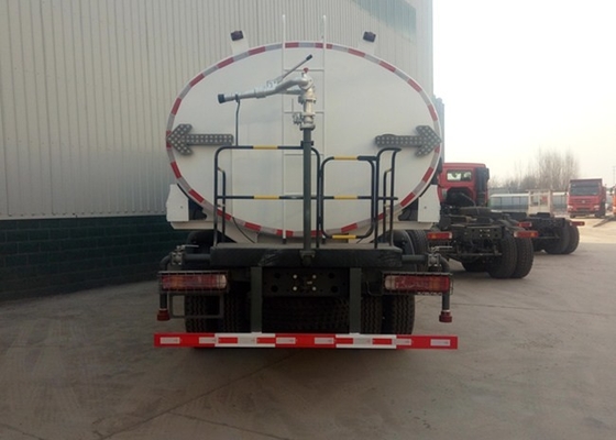 Q345 HOWO Water Container Truck 6 X 4 336HP Euro II High Collision Resistance