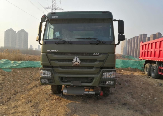 15CBM ناقلة زيت الوقود شاحنة 336HP للاستخدام الجيش ، شاحنات تسليم زيت الوقود