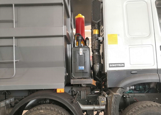 ISO PASSED SINOTRUK HOWO 8x4 شاحنة قلابة البناء شاحنة قلابة دولية شاحنة قلابة خلفية