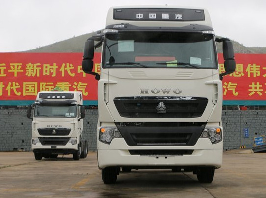 أبيض ساينو تراك HOWO 4X2 رئيس المحرك شاحنة جرار رئيس 336HP ZZ4257S3248V