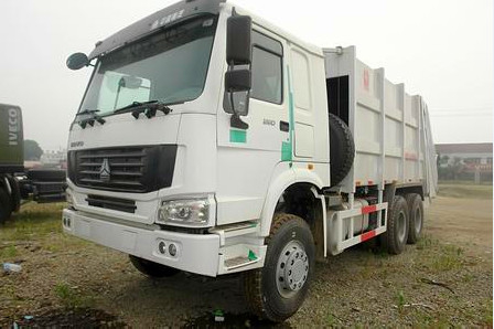 6 × 4 Euro II الانبعاثات القياسية القمامة ضاغطة شاحنة ، شاحنة القمامة المدمجة 12m3
