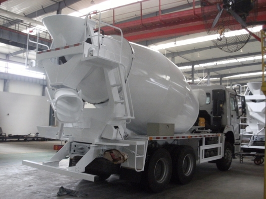 10cbm 6x4 / 8x4 ساينو تراك HOWO شاحنة خلط الخرسانة ، شاحنة دفعة ملموسة