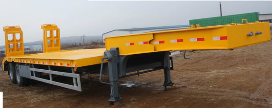 13000M 3 Alxes Lowbed الثقيلة نصف مقطورة 50-60T 12 الإطارات مع 2 الساقين